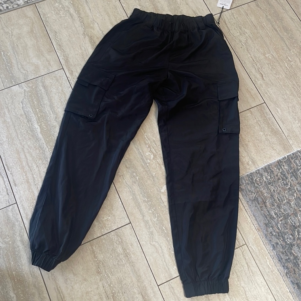 Alo Yoga Cargos